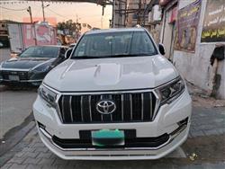 تۆیۆتا لاندكروزر پرادۆ